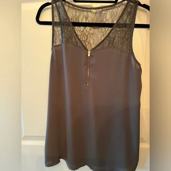 Express Hunter Green Sleeveless Top SZ M - Picture 4 of 4